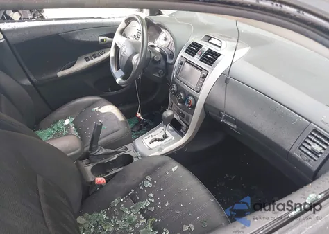 2013 Toyota Corolla S z USA, uszkodzony, nr VIN 2T1BU4EE8DC010490